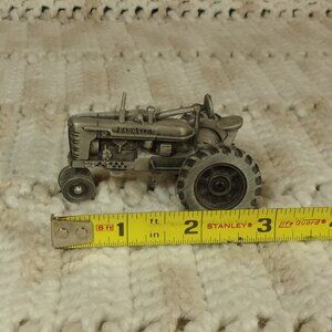 VINTAGE PEWTER FARMALL H TRACTOR WITH NARROW FRONT BY SPEC-CAST NO ORIGINAL BOX